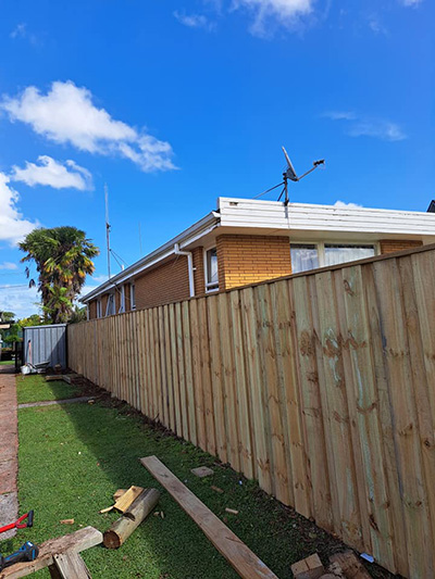 New boundary fence